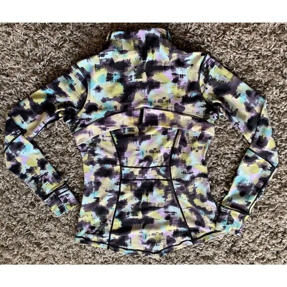 Lululemon Define Full Zip COLORFUL SPRINGSCAPE TRACK JACKET women’s sz 8 M - Picture 3 of 9